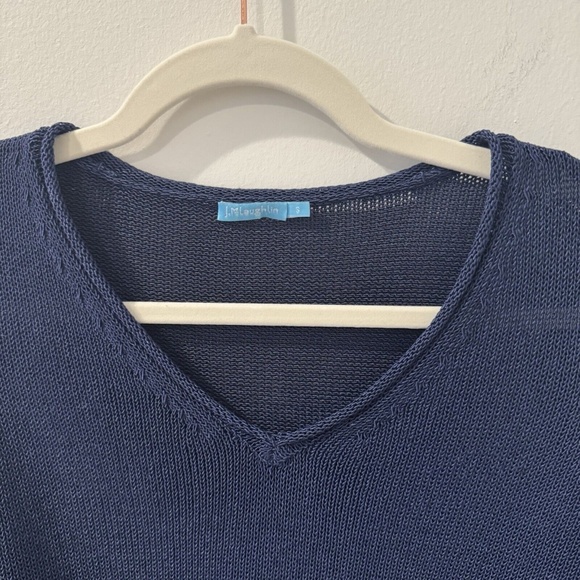 J. McLaughlin Women's Long Sleeve V Neck Knit Navy Blue Blouse Shirt Size Small - Picture 5 of 7